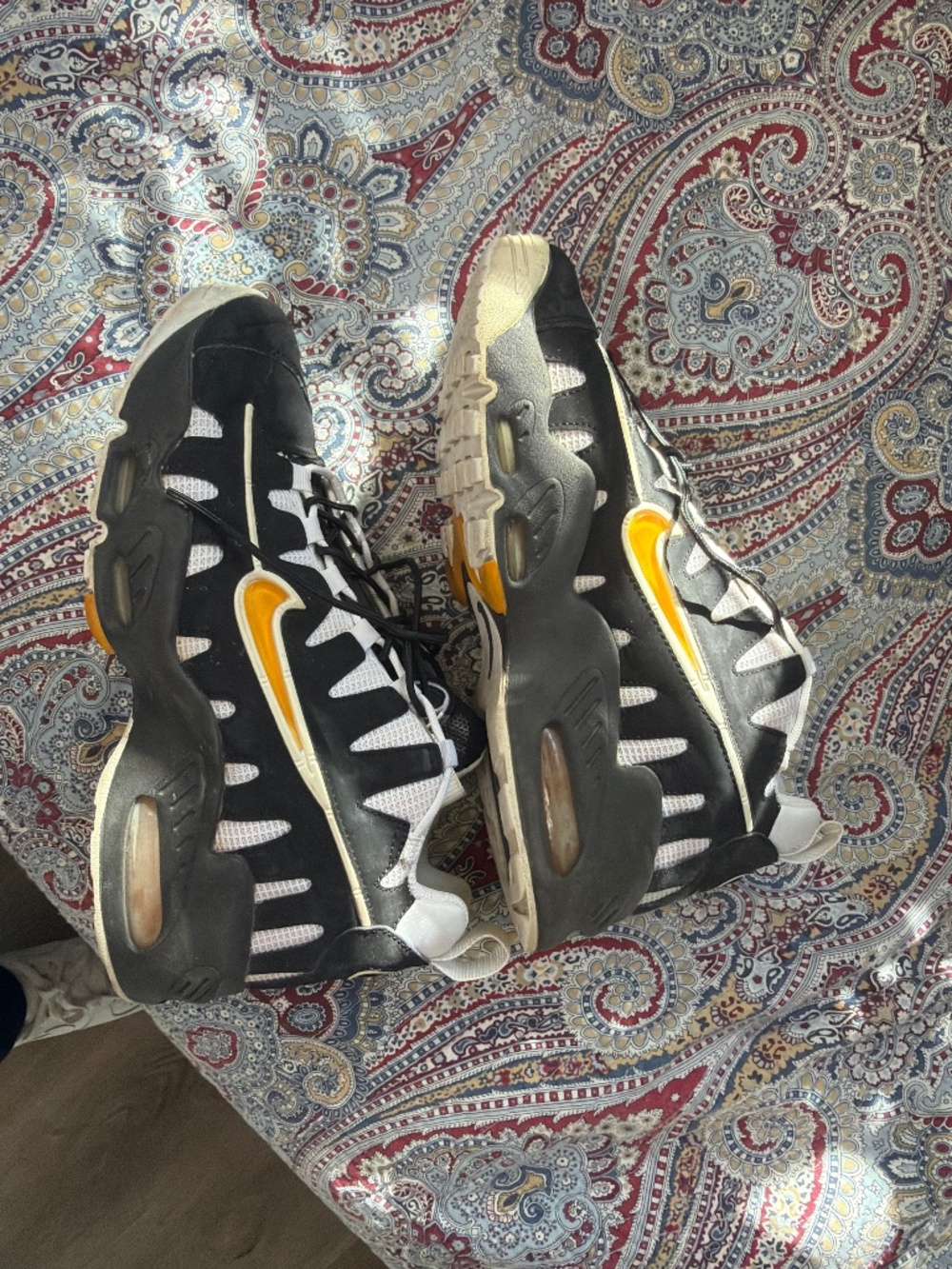 Vintage Nike Y2K Black White Orange Sneakers Men's 8.5
